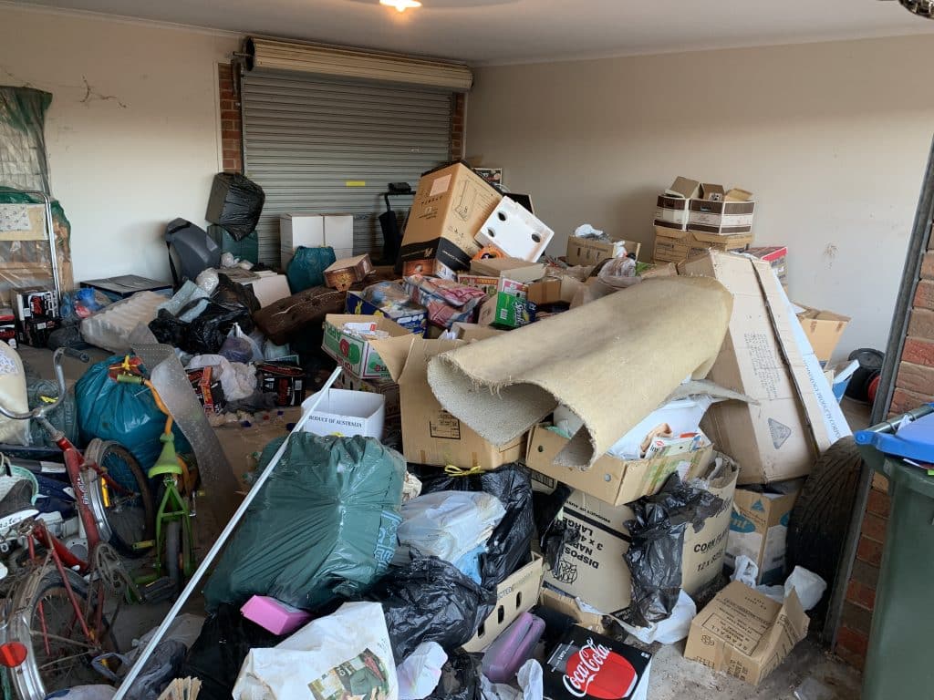 Real Estate Rubbish Removal Garage